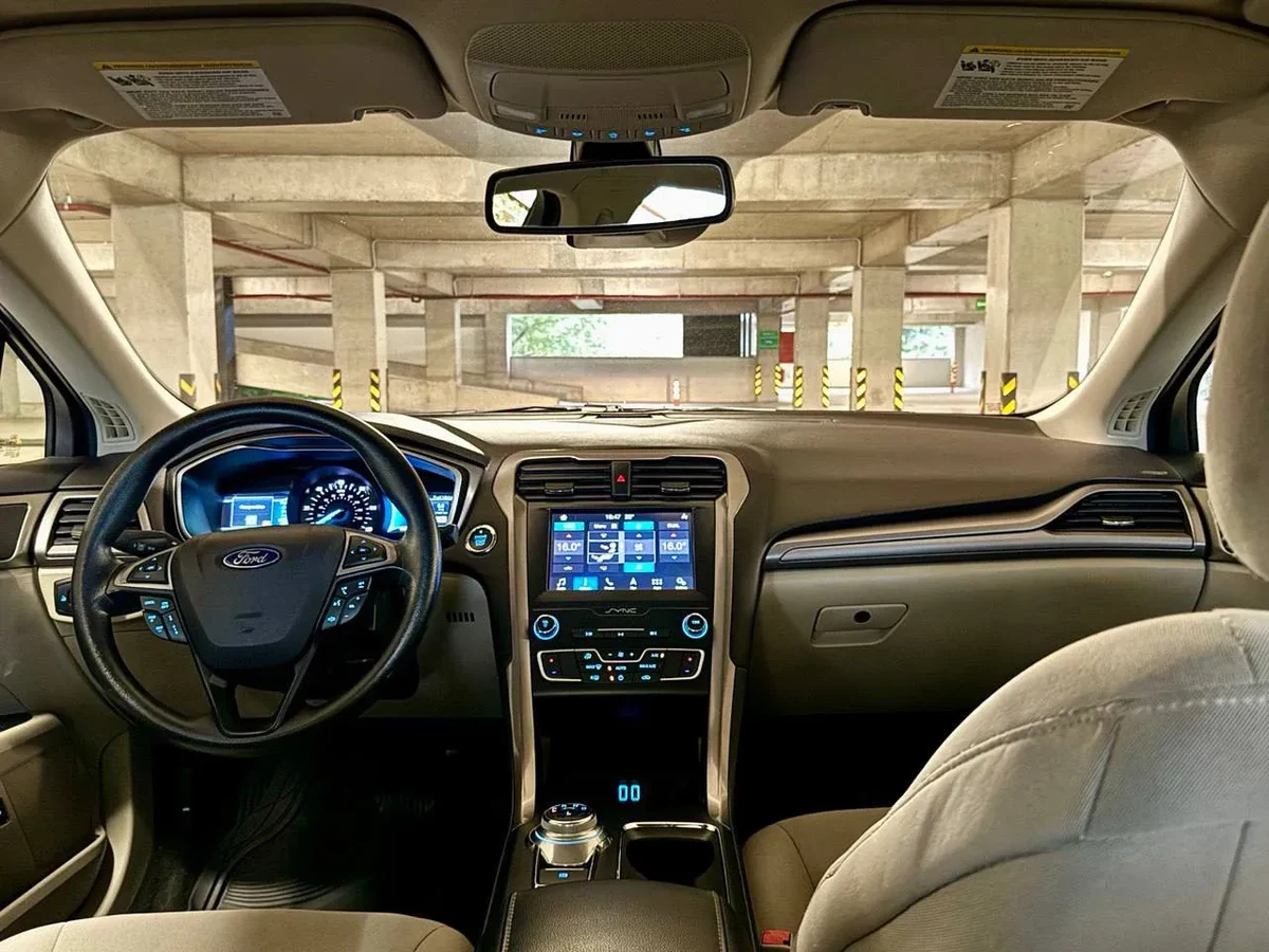 FORD Fusion 5