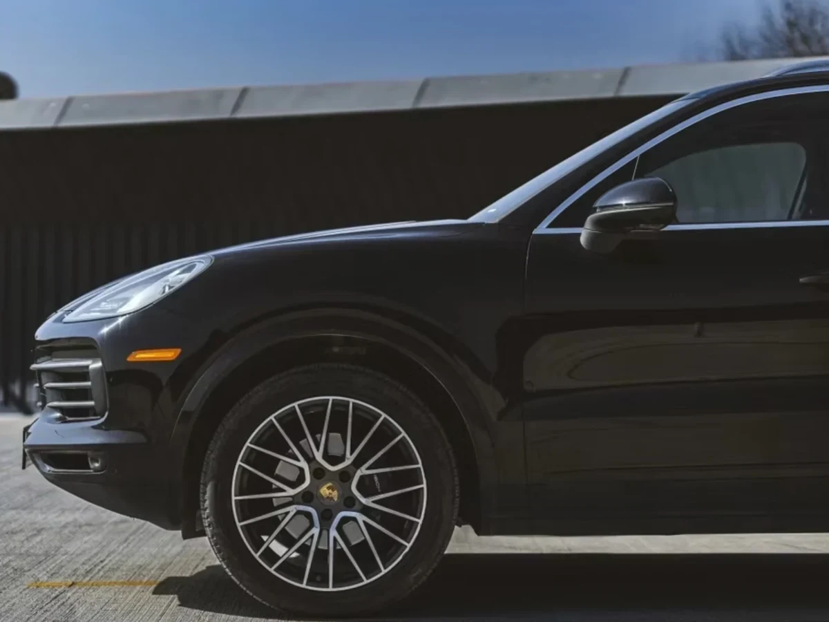 PORSCHE Cayenne 3