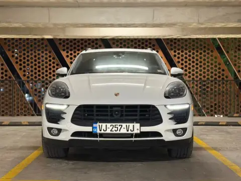 PORSCHE Macan S