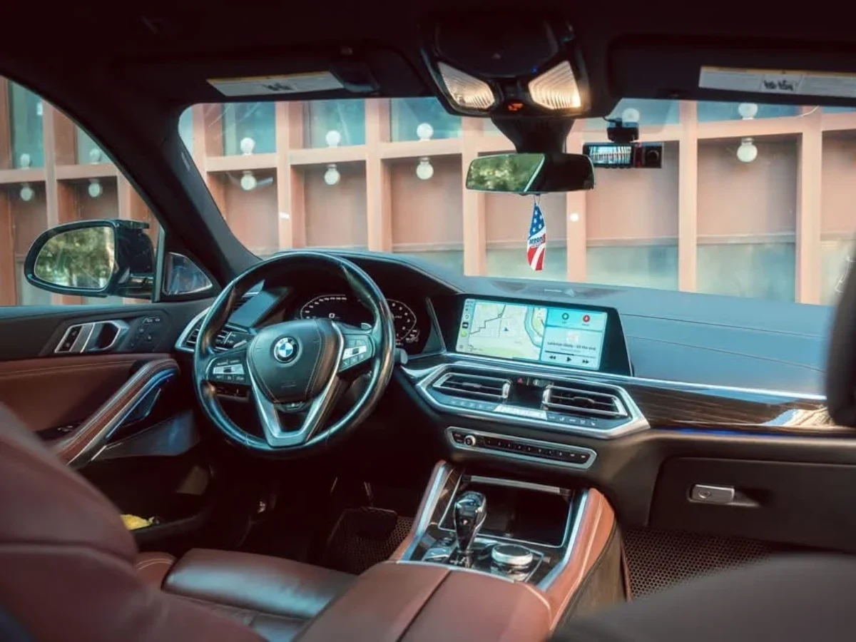 BMW  𝗫𝟲 3