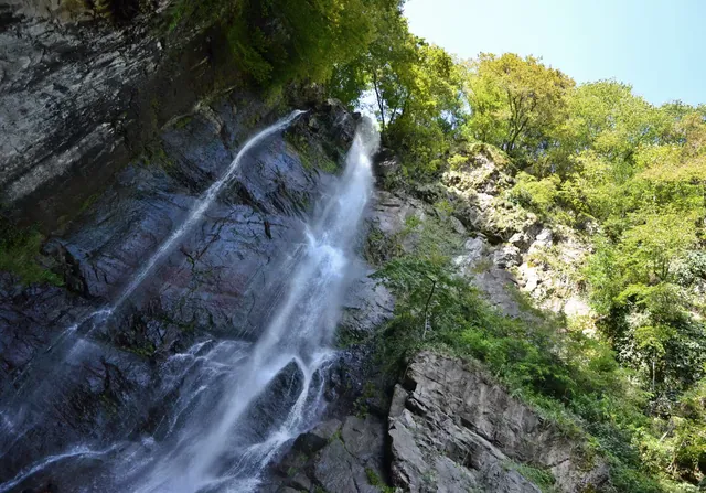 Makhuntseti Waterfall, side view of the rocky slope