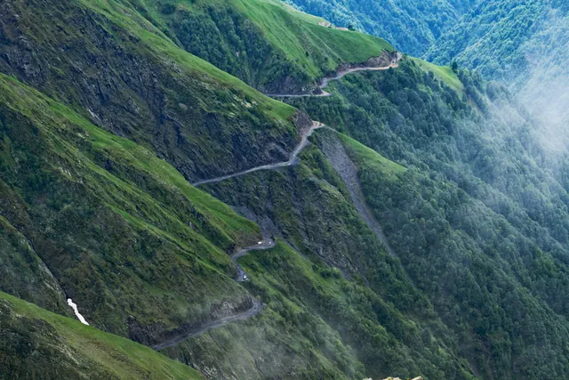 Where Not to Drive in Georgia: Restricted Zones and Dangerous Roads